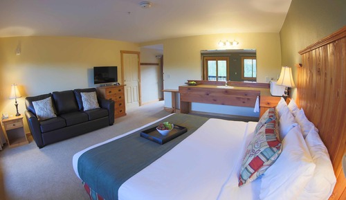 Deluxe Room, 1 King Bed with Sofa bed, River View