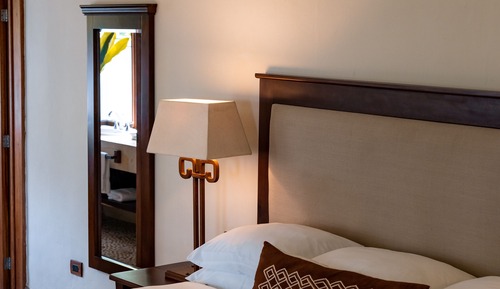 Lake Breeze Suite