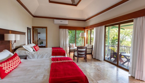 Lake Breeze Suite Queen