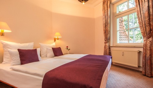 Suite, Balcony