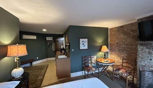 Double Room, Ensuite (Queen Suite)