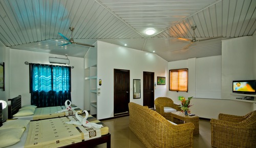Deluxe Suite