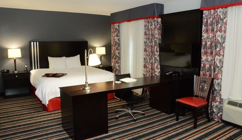 Suite, 1 King Bed, Non Smoking