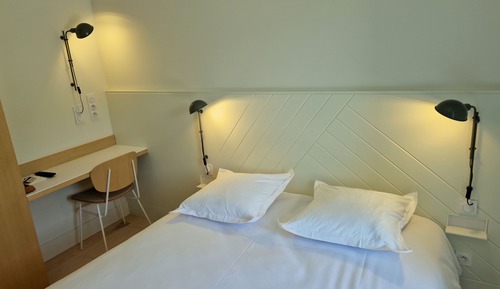 Classic Double Room, 1 Queen Bed, Balcony, Lake View