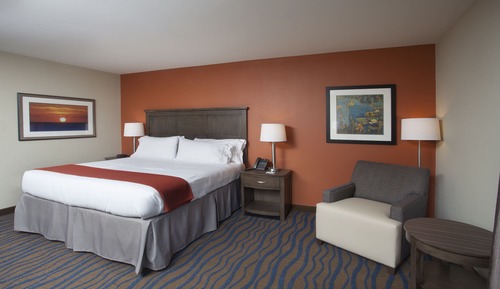 Standard Room, 1 King Bed, Accessible (Communication Accessible)