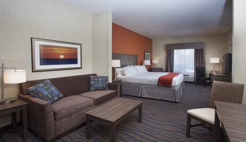 Suite, 1 King Bed, Accessible (Communication Accessible)