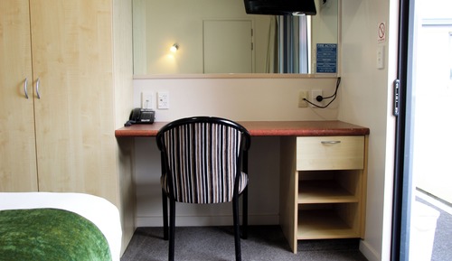 Compact Queen Studio