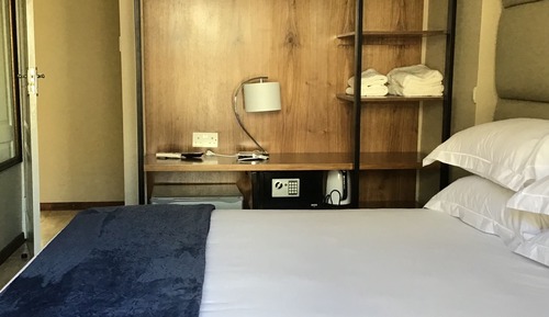Standard Double Room, 1 Queen Bed