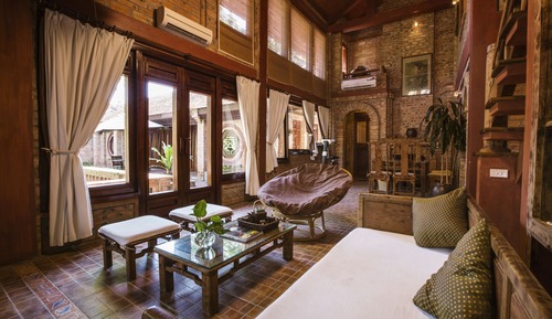 Villa, Multiple Beds