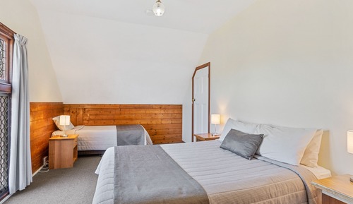 House, 3 Bedrooms (Two Storey)