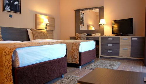 Classic Twin Room, 1 Bedroom, Smoking, Park View
