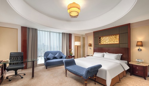 Sunny Suite