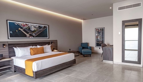 Suite, 1 King Bed, Non Smoking, Ocean View (Living Room;with Sofabed)