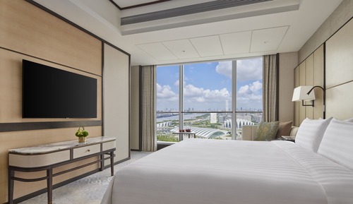 Executive River View Suite King
