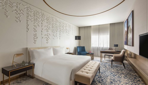 Deluxe Room, 1 King Bed