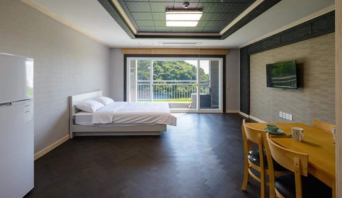Basic Room, 1 Bedroom (ROOM 306)