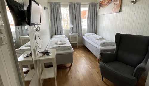 Basic Cabin, 2 Twin Beds