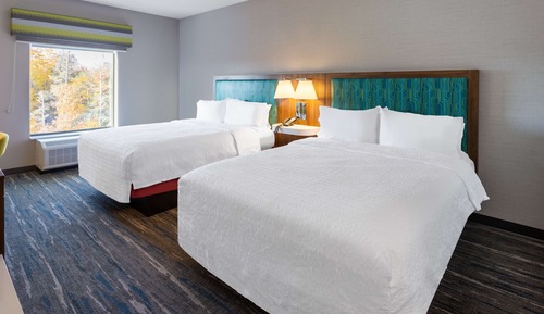 Room, 2 Queen Beds, Accessible, Bathtub (Mobility & Hearing)