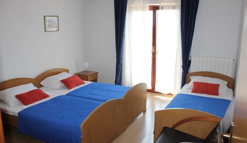 Apartment (One Bedroom Apartment with Balcony)