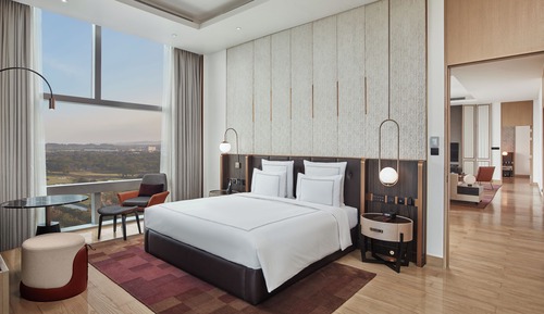 Swiss, Presidential Suite, 1 King Bed