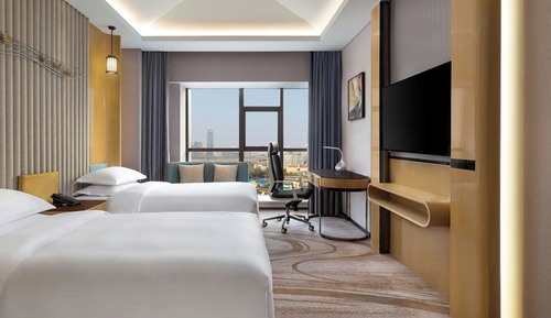 Executive Room, 2 Twin Beds, City View