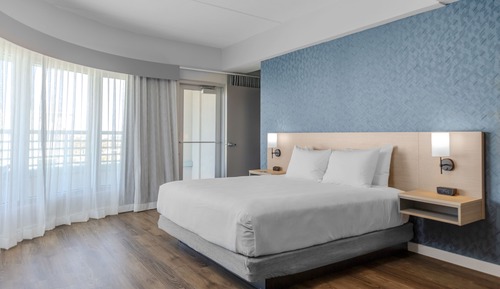 Room, 1 King Bed with Sofa bed, Balcony