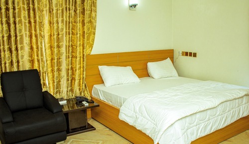 Luxury Single Room