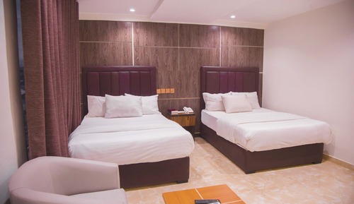 Family Single Room