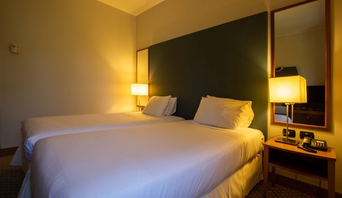 Classic Room, Connecting Rooms