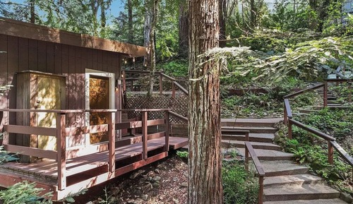 Adorable 1-bedroom Guest House