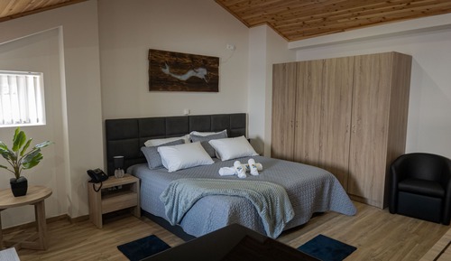 Deluxe Studio Suite