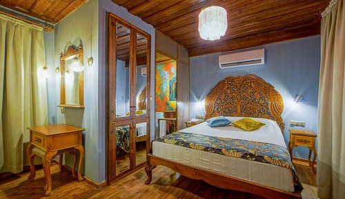 Junior Room