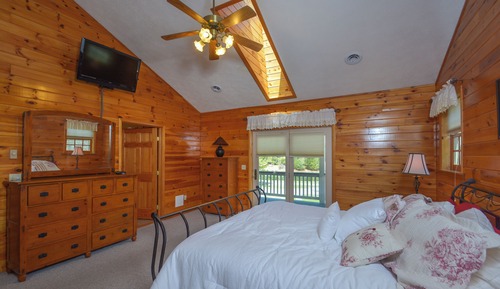 House (4 Bedrooms)