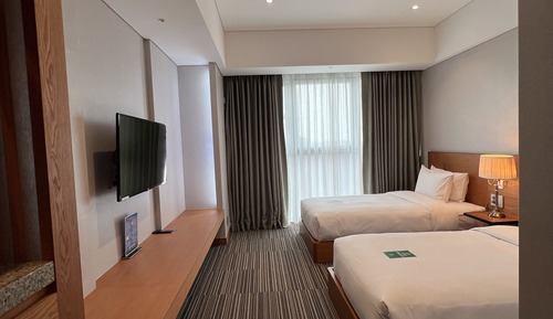 Standard Twin Room (Including 5 Days of Free Parking)