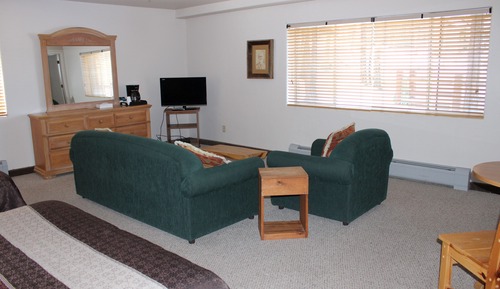 Room 202, Amberian Deluxe, 2 Queen Beds and 1 Queen Sofa Bed