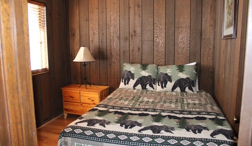 Family Cabin #1, 2 Bedrooms, 2 Queen Beds