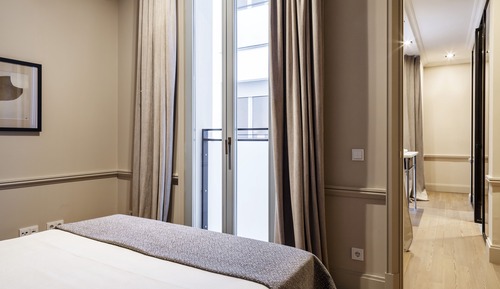 Luxury Apartment, 2 Bedrooms, Balcony, City View