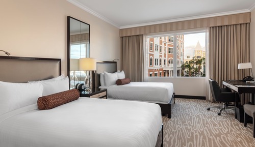 Fairmont Gold, Room, 2 Double Beds, Club Lounge Access, City View