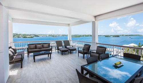 Fairmont Gold, Suite, 2 Double Beds, Balcony, Harbor View