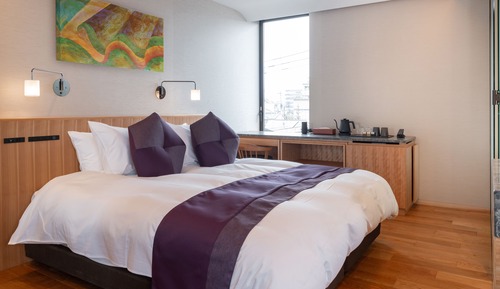 Deluxe Room (City)