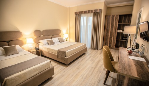 Deluxe Triple Room