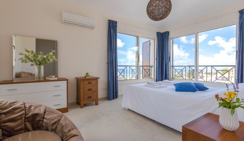Luxury Villa, 4 Bedrooms