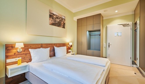 Classic Double Room