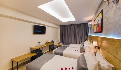 Triple Room