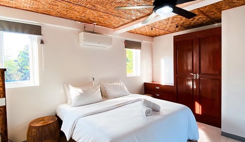 Honeymoon Studio Suite