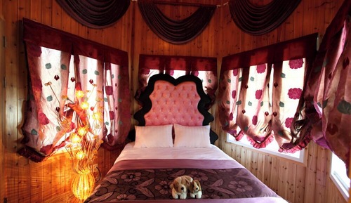 Room (Rosemary)