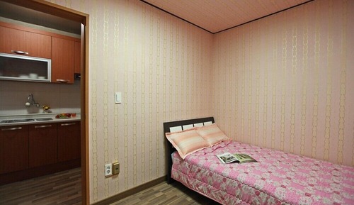 Room (RAISON)