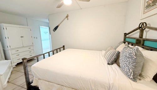 Condo, Multiple Beds (Moondrifter 105 )