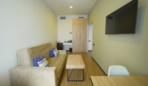 Family Room, 1 Bedroom