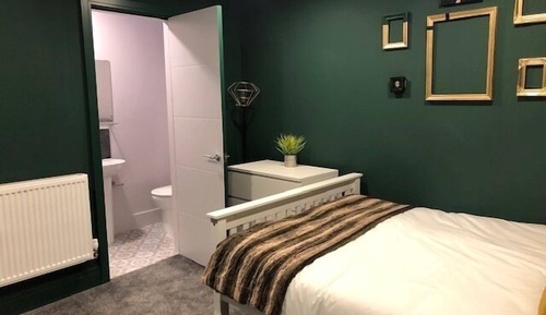 Deluxe Apartment, Private Bathroom (Third Floor)